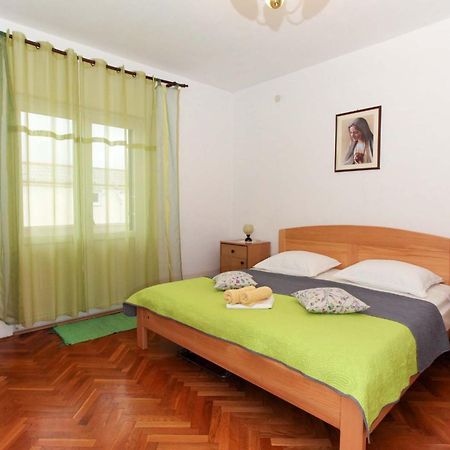 Apartmani Mila Pag Town Eksteriør billede