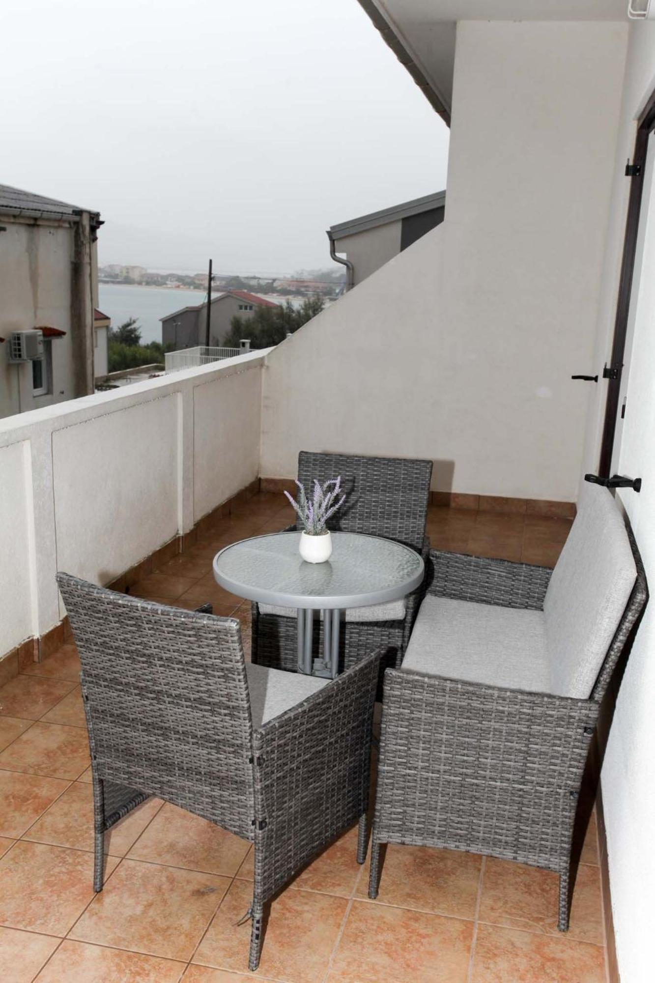 Apartmani Mila Pag Town Eksteriør billede
