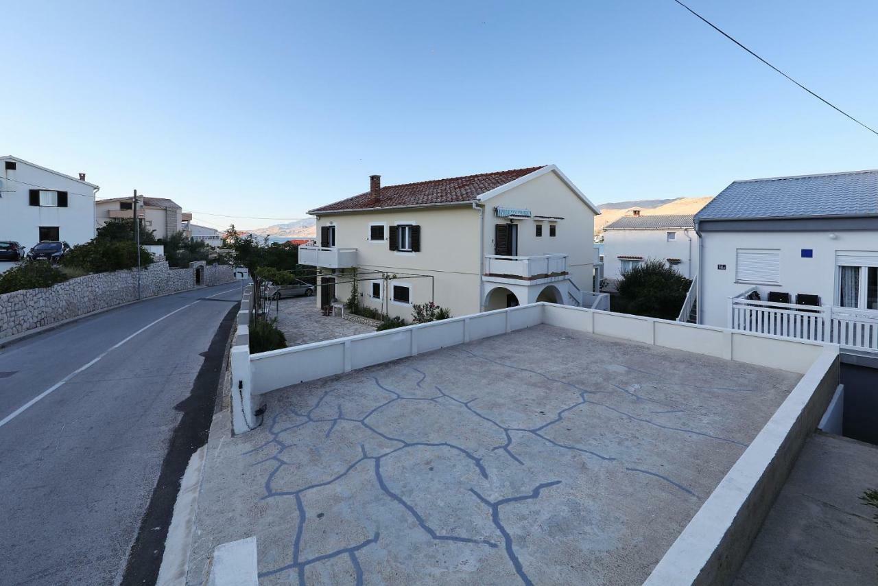 Apartmani Mila Pag Town Eksteriør billede
